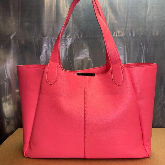 On 34th Azriell Extra-Large Tote - Peony Coral - Picture 4 of 9